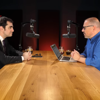 Iar ne-a luminat domnu’ Năsui